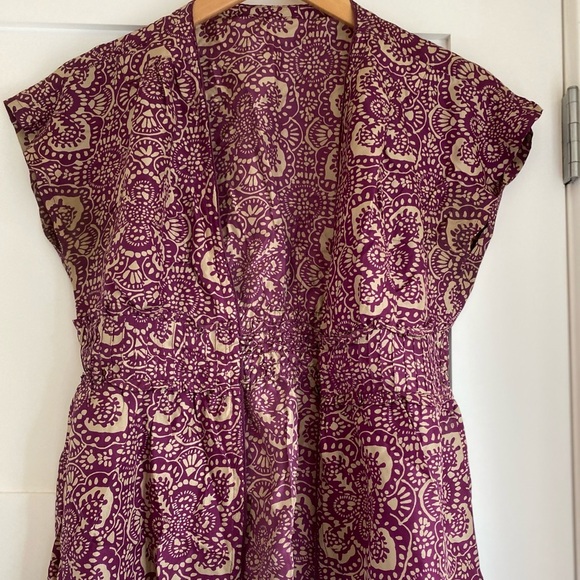 100% silk Top w/ brass buttons - Picture 5 of 10